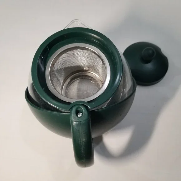 Tea maker (2 total). One in green and the other in ligher green - Picture 6 of 11